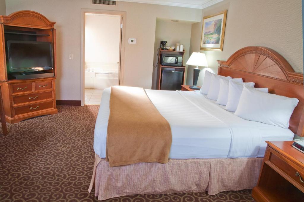 Red Arrow Inn & Suites, A Travelodge By Wyndham Montrose Rom bilde